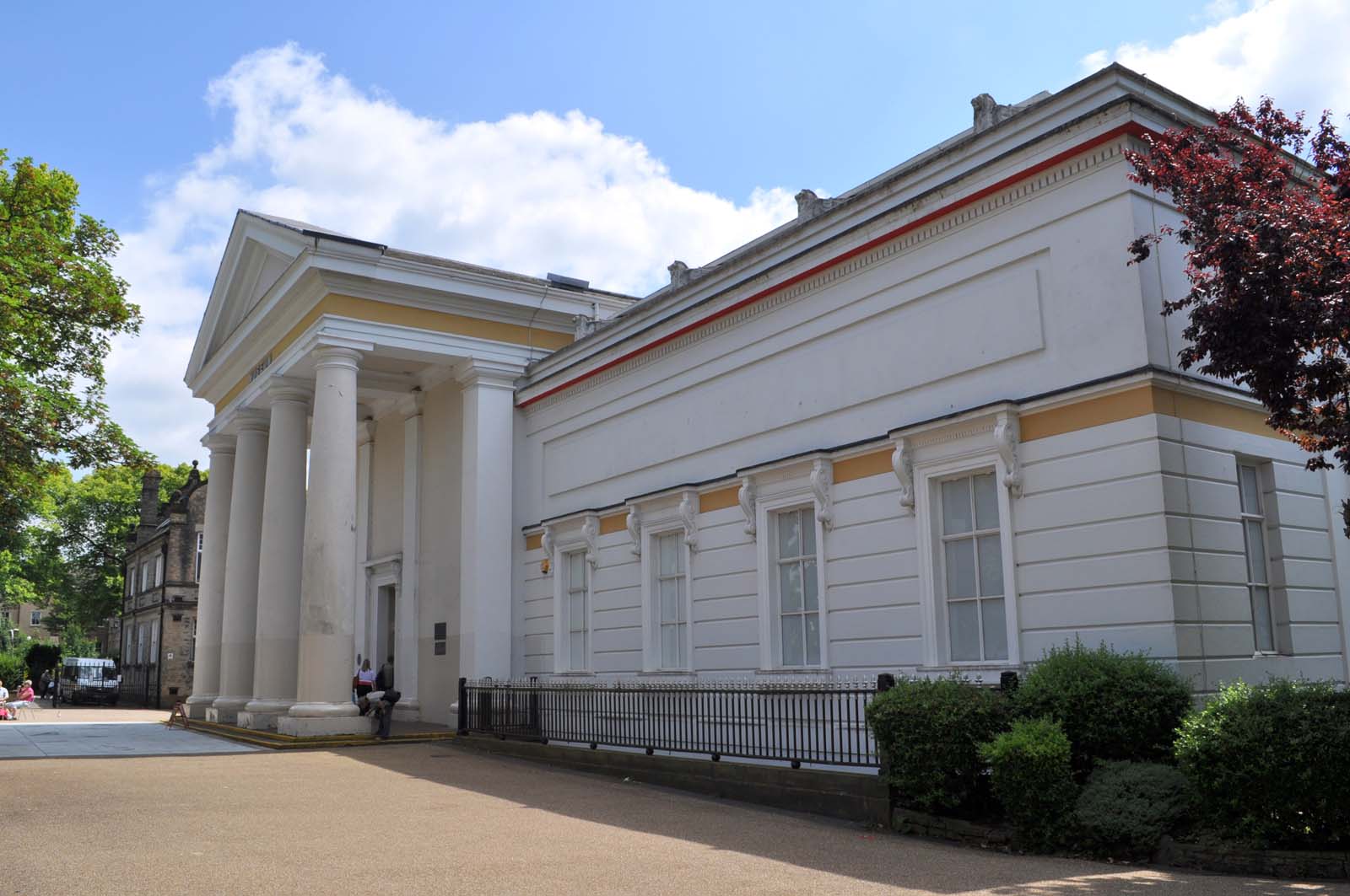 Free Spot Talks: Leicester Museum & Art Gallery