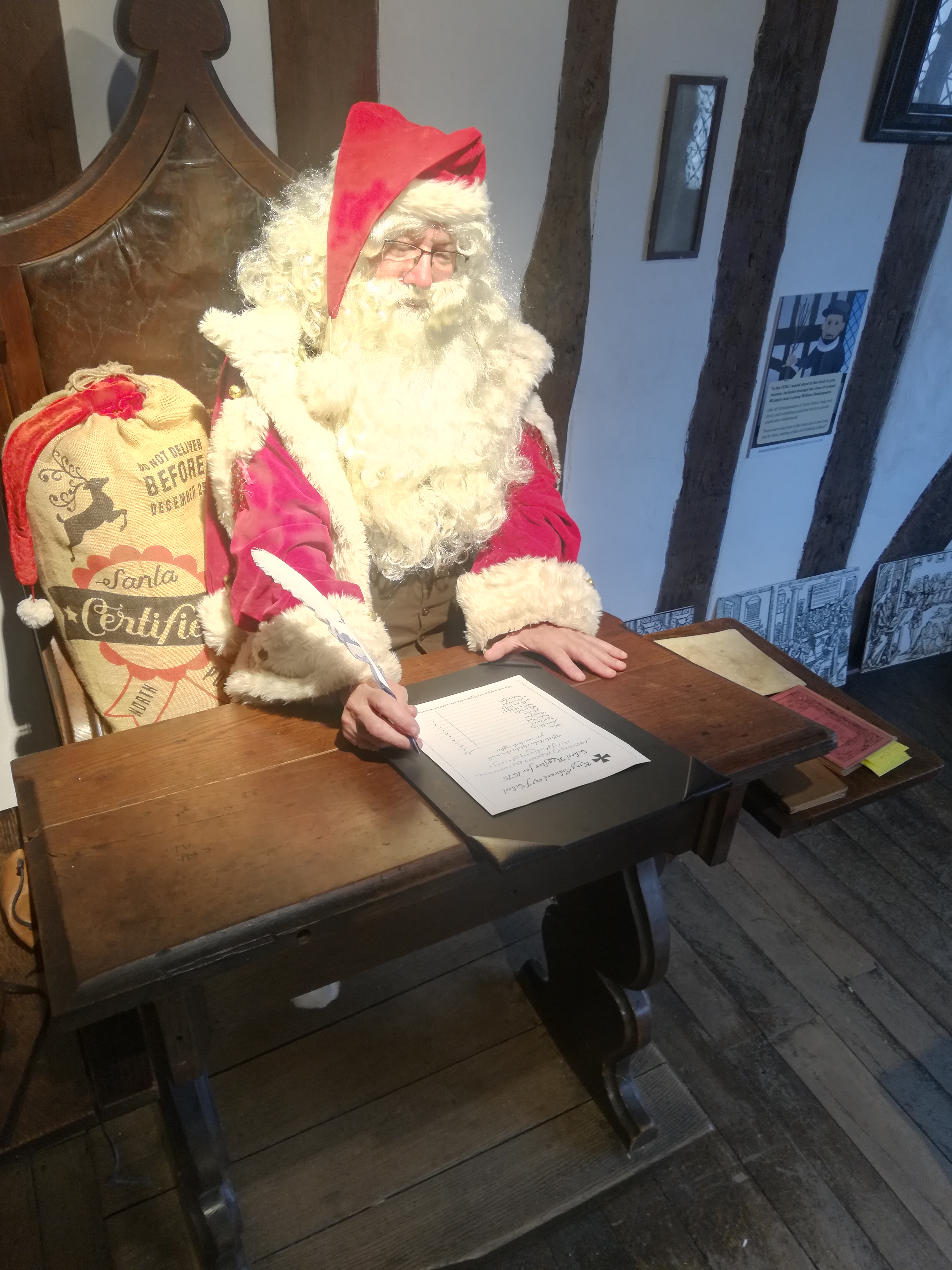 Tell Tale Theatre present - Santa at Leicester Guildhall