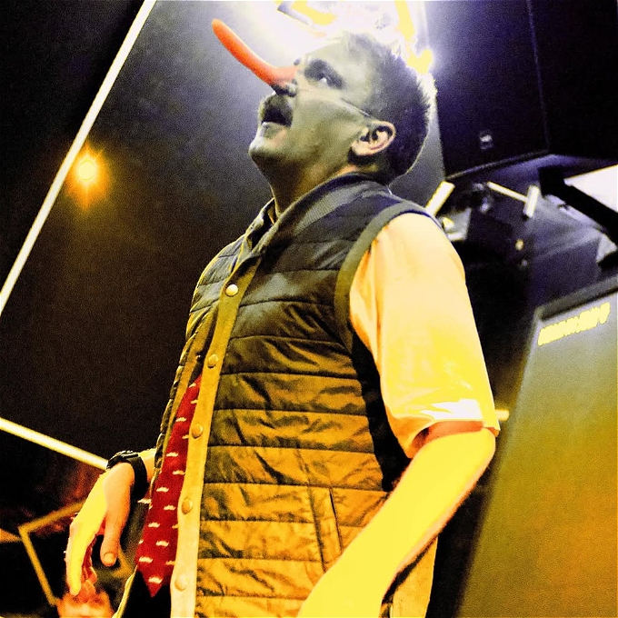 Ali Brice: This Is The Way We Brush Our Teeth