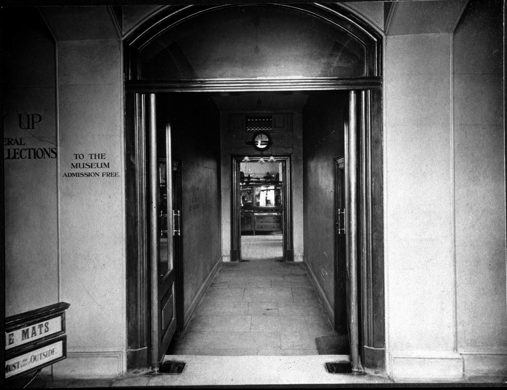 Entrance 2 1910