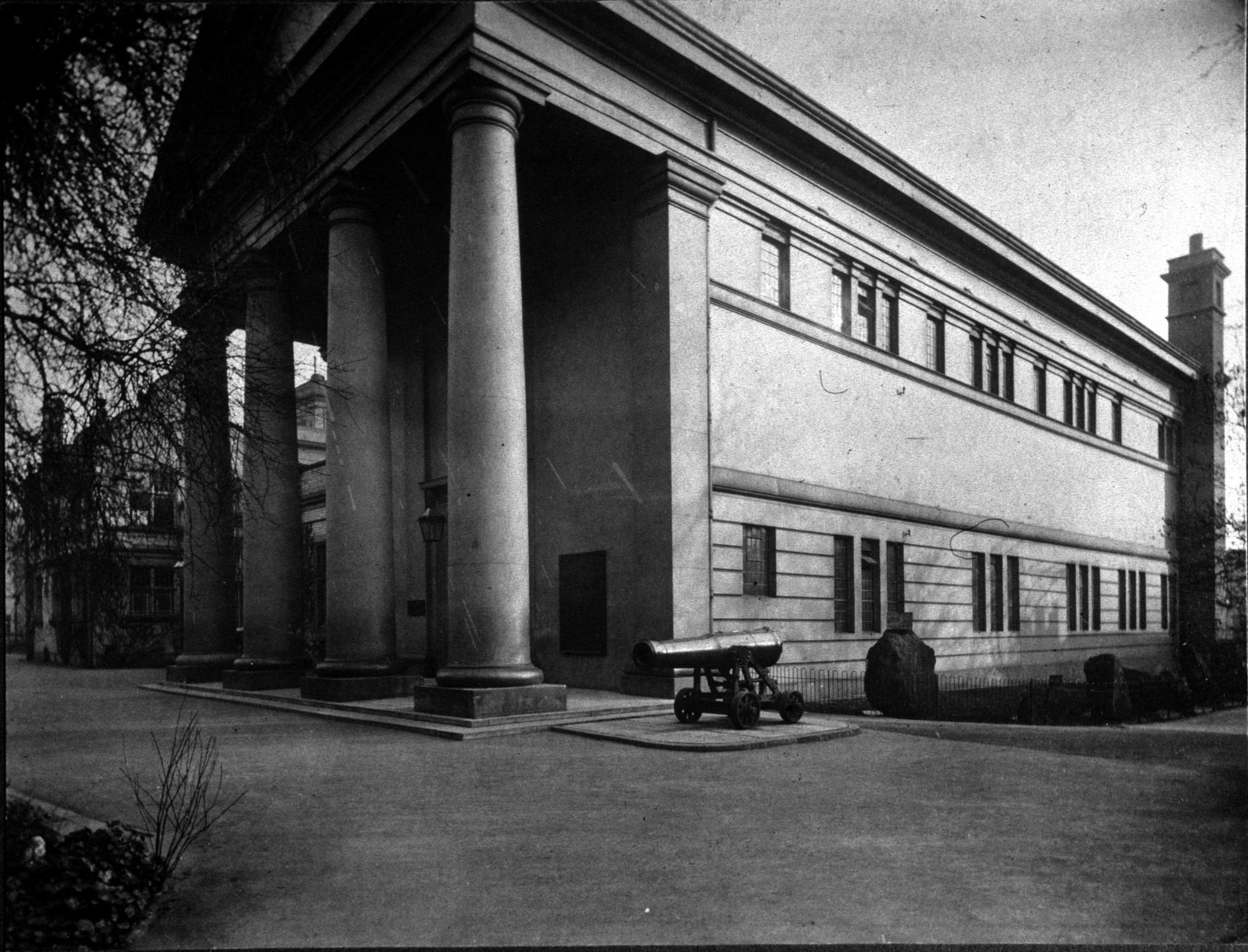 Exterior 1910